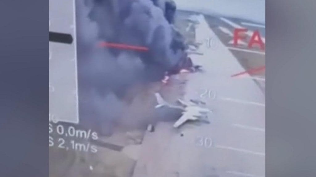 0725GMT//Ukraine's drone ambush; a fake Putin danger story