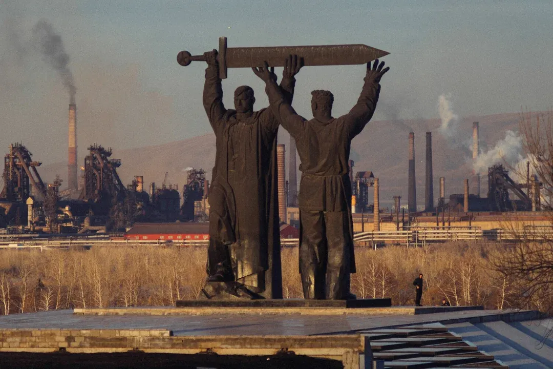 0724GMT//Russian steel demand falls; Russia proposes next round of talks with the US